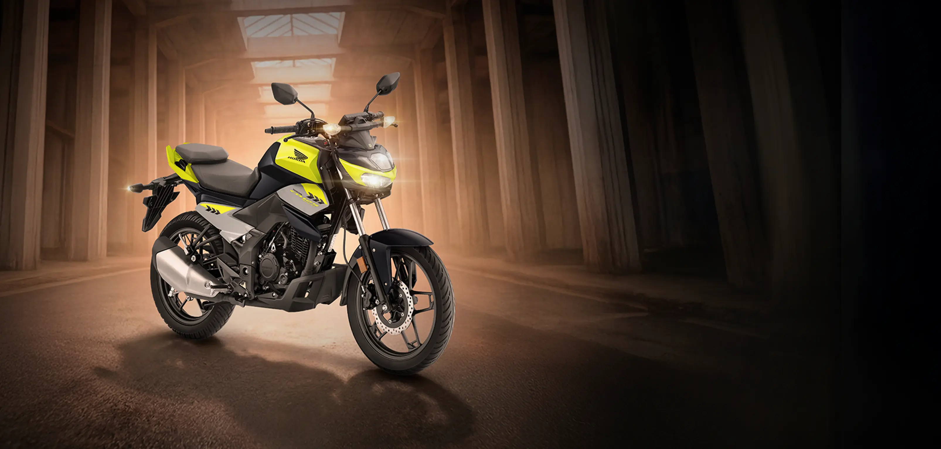 Banner Hornet 125
